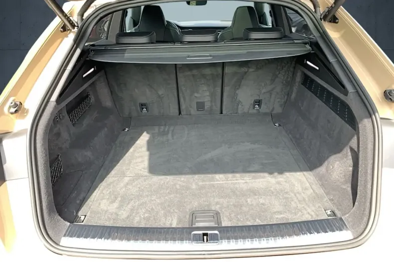 Audi Q8 din 2024 cu 14.597 km - oferta AUD147457 - foto 13