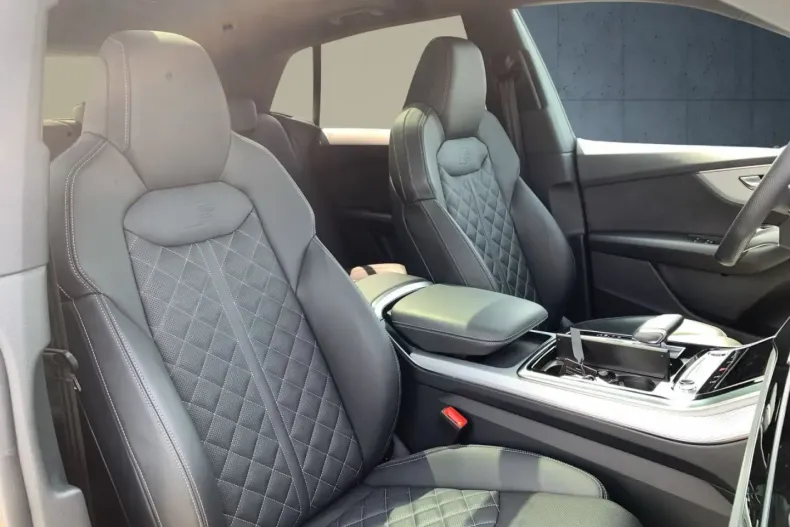 Audi Q8 din 2024 cu 14.597 km - oferta AUD147457 - foto 14