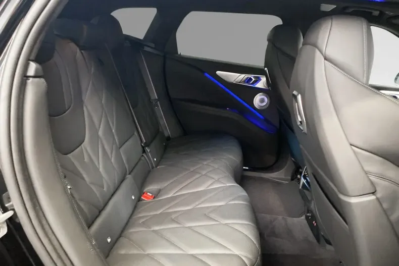 BMW XM din 2024 cu 20.140 km - oferta BMW147473 - foto 13