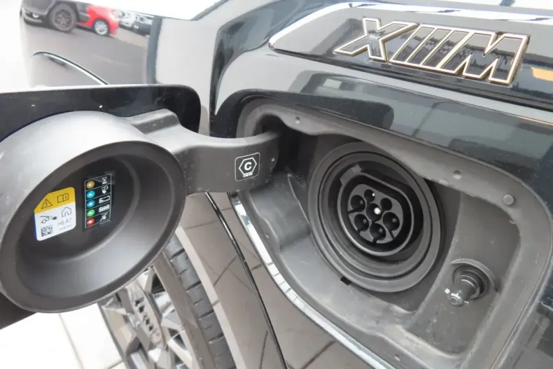 BMW XM din 2024 cu 13.615 km - oferta BMW147488 - foto 18