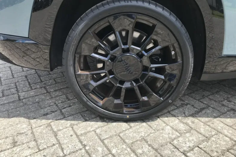 BMW XM din 2023 cu 17.700 km - oferta BMW147492 - foto 39