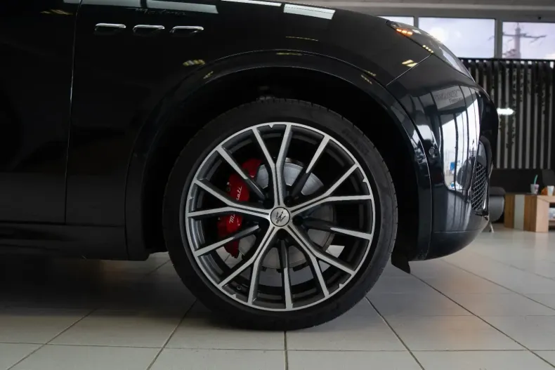 Maserati Grecale din 2022 cu 56.000 km - oferta MAS147507 - foto 10