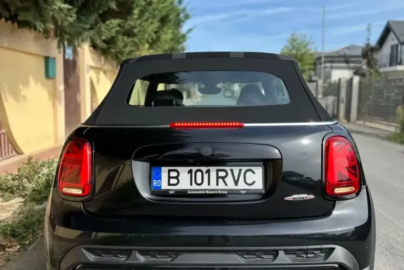 MINI John Cooper Works Cabrio din 2024 cu 19.000 km - oferta MIN147510 - foto 5