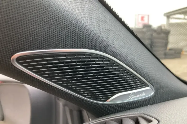 Mercedes-Benz CLA 220 din 2024 cu 11.248 km - oferta MER147511 - foto 13