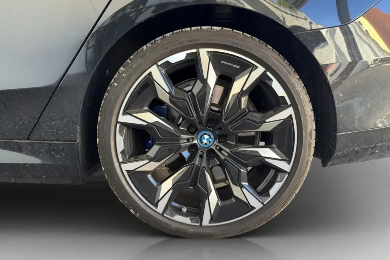 BMW 550 din 2025 cu 10.066 km - oferta BMW147512 - foto 9