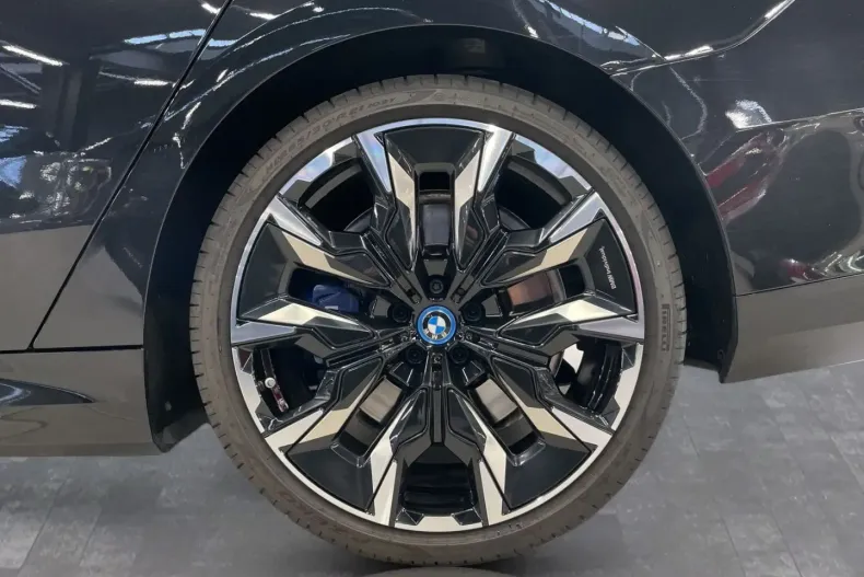 BMW 550 din 2025 cu 28.492 km - oferta BMW147515 - foto 11