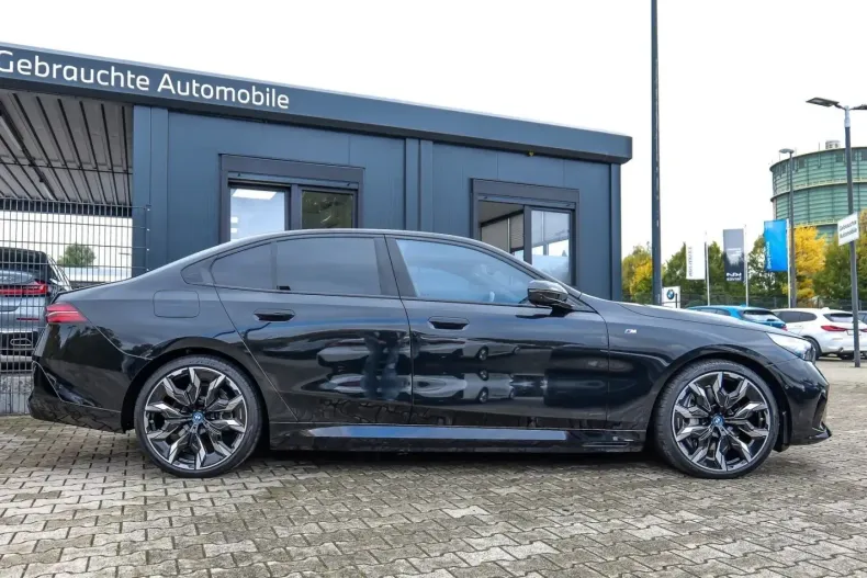 BMW 550 din 2024 cu 16.649 km - oferta BMW147516 - foto 3