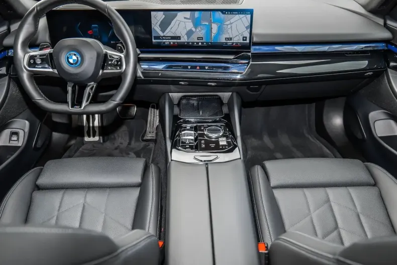 BMW 550 din 2024 cu 16.649 km - oferta BMW147516 - foto 13