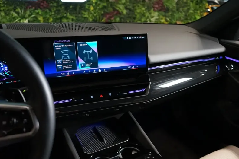 BMW 520 din 2024 cu 38.637 km - oferta BMW147518 - foto 40