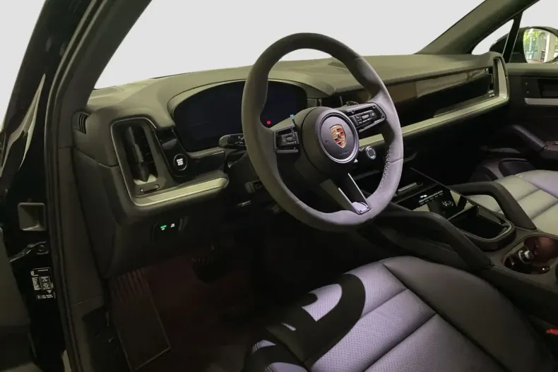 Porsche Cayenne din 2023 cu 22.880 km - oferta POR147519 - foto 7