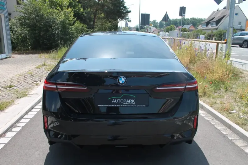 BMW 520 din 2024 cu 11.700 km - oferta BMW147522 - foto 5