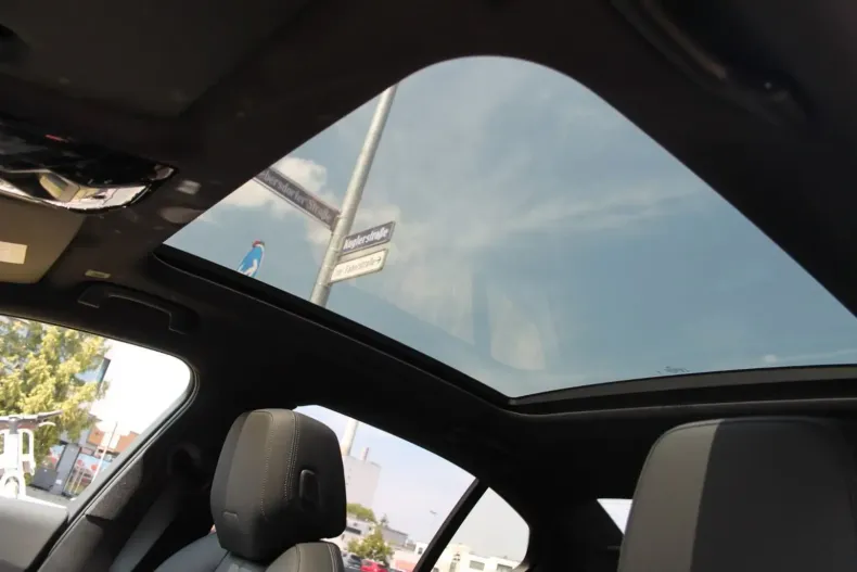 BMW 520 din 2024 cu 11.700 km - oferta BMW147522 - foto 12