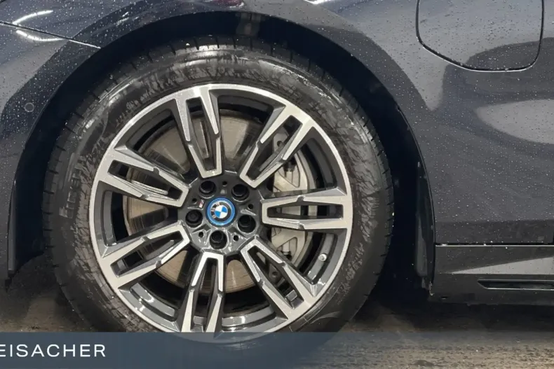 BMW 550 din 2024 cu 24.044 km - oferta BMW147524 - foto 3