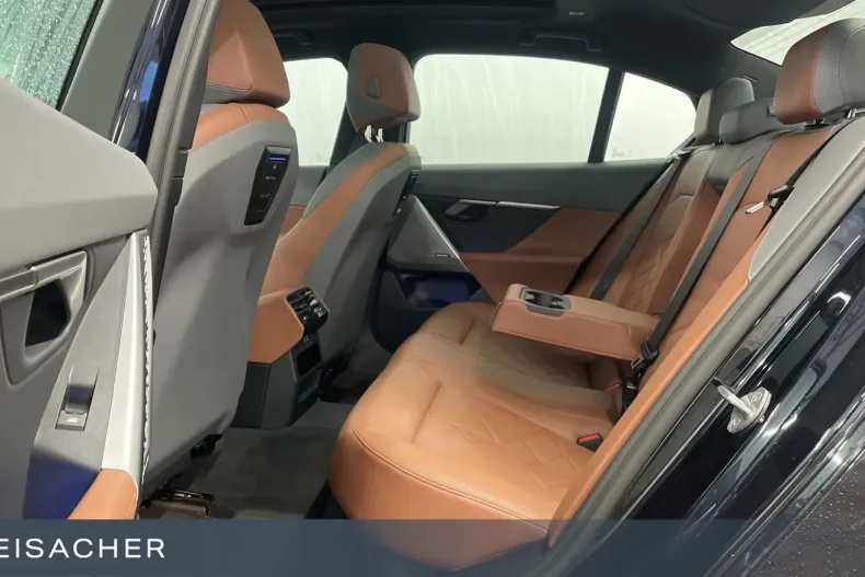 BMW 550 din 2024 cu 24.044 km - oferta BMW147524 - foto 8