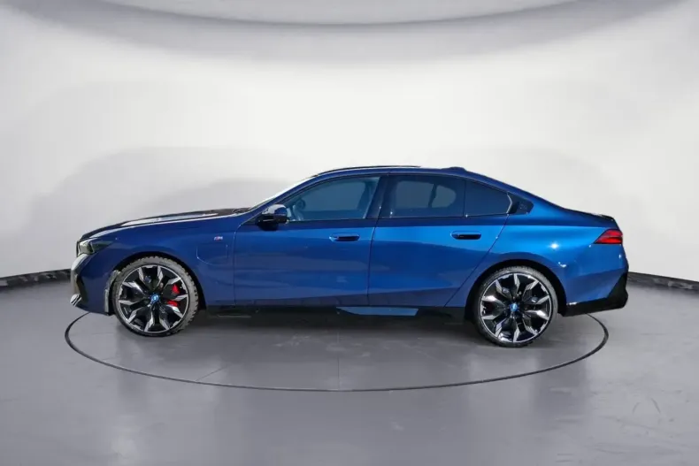 BMW 550 din 2024 cu 12.081 km - oferta BMW147527 - foto 2