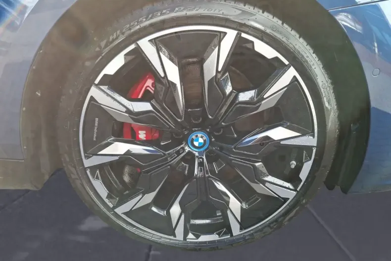 BMW 550 din 2024 cu 12.081 km - oferta BMW147527 - foto 11