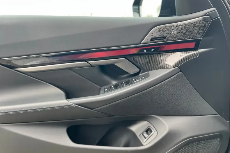 BMW 550 din 2024 cu 37.920 km - oferta BMW147528 - foto 10