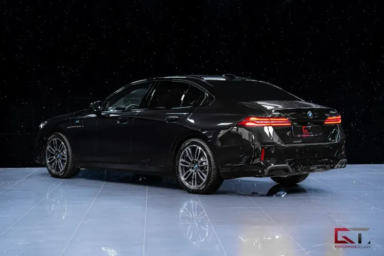 BMW 520 din 2024 cu 4.500 km - oferta BMW147530 - foto 6