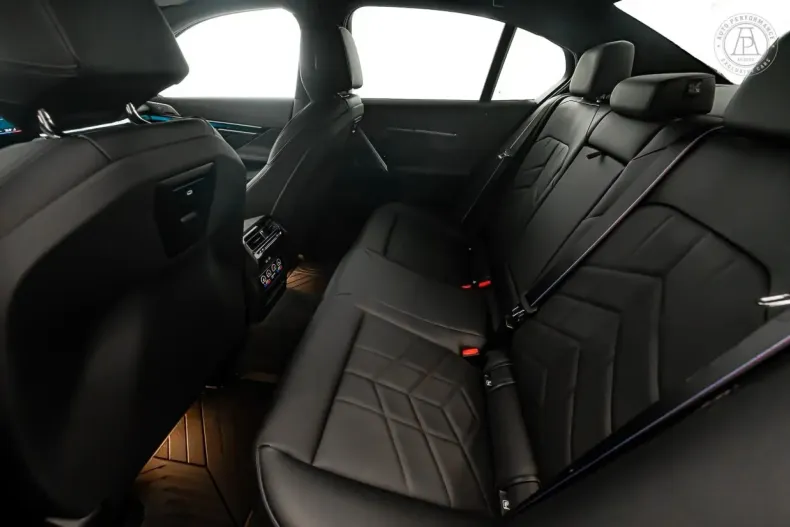 BMW 550 din 2024 cu 9.870 km - oferta BMW147531 - foto 7