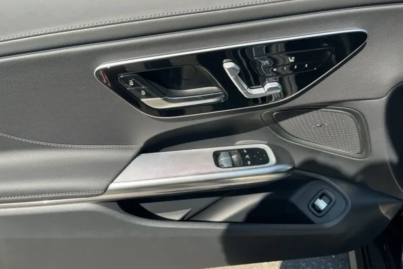 Mercedes-Benz CLE 200 din 2024 cu 8.185 km - oferta MER147532 - foto 15