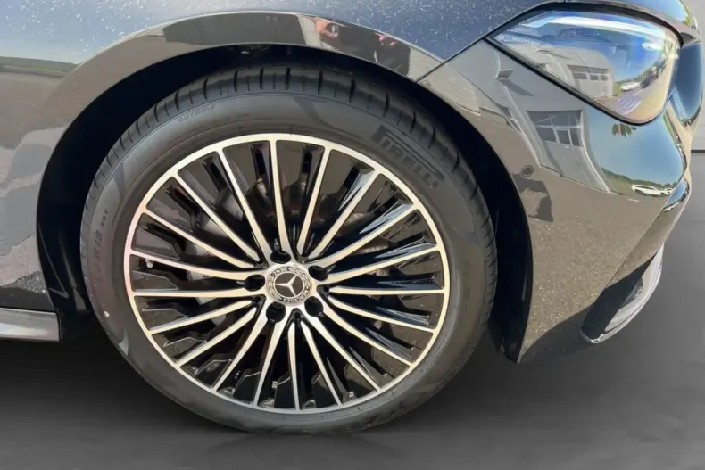 Mercedes-Benz CLE 200 din 2024 cu 8.185 km - oferta MER147532 - foto 25