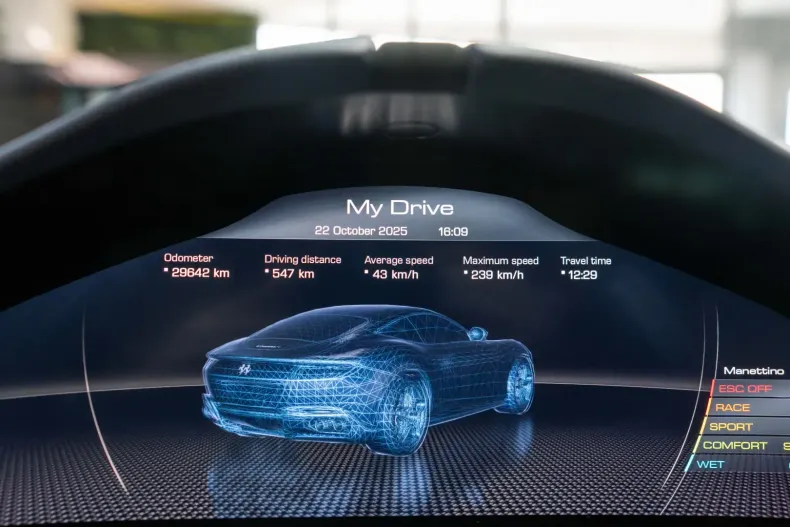 Ferrari Roma din 2022 cu 30.000 km - oferta FER147535 - foto 27