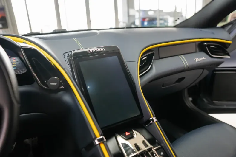 Ferrari Roma din 2022 cu 30.000 km - oferta FER147535 - foto 28