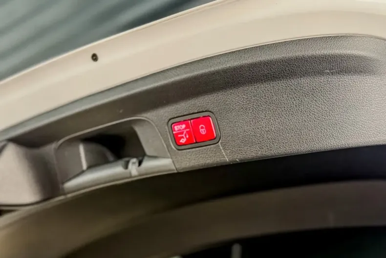 Mercedes-Benz GLE 400 din 2021 cu 91.000 km - oferta MER147544 - foto 26