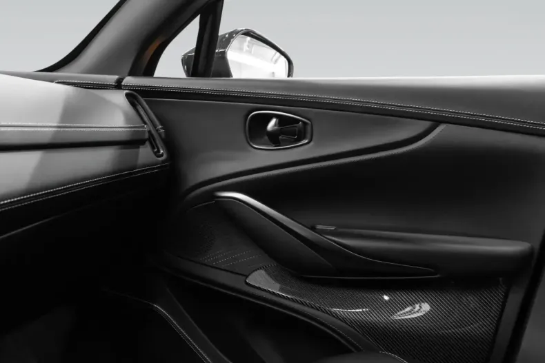 Aston Martin DBX din 2024 cu 10.350 km - oferta AST147545 - foto 16