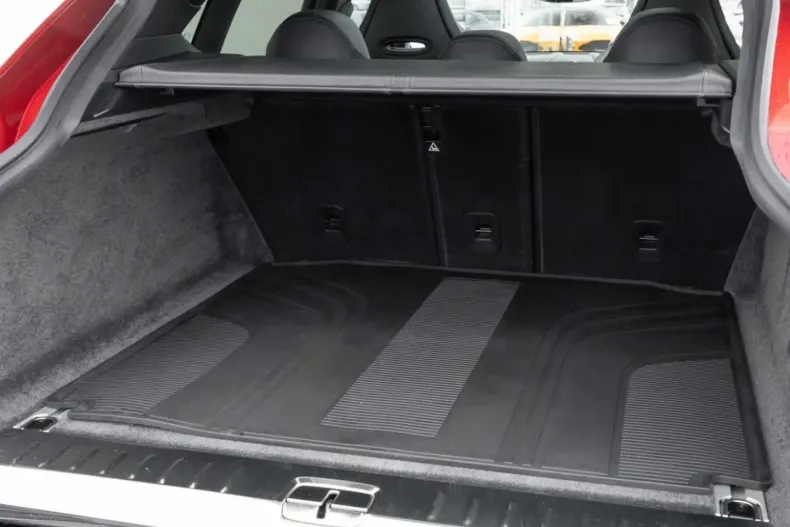 Aston Martin DBX din 2024 cu 11.300 km - oferta AST147547 - foto 13