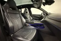 Aston Martin DBX din 2023 cu 17.960 km - oferta AST147548 - foto 11