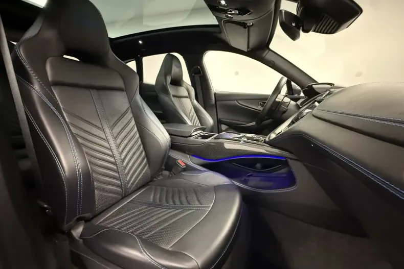 Aston Martin DBX din 2023 cu 17.960 km - oferta AST147548 - foto 11