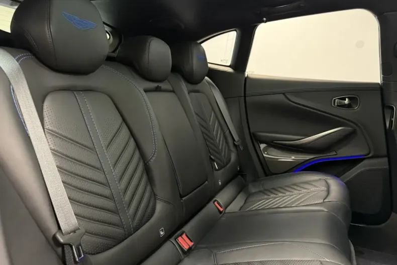 Aston Martin DBX din 2023 cu 17.960 km - oferta AST147548 - foto 15