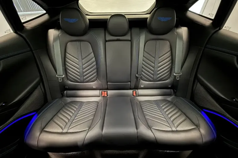 Aston Martin DBX din 2023 cu 17.960 km - oferta AST147548 - foto 16