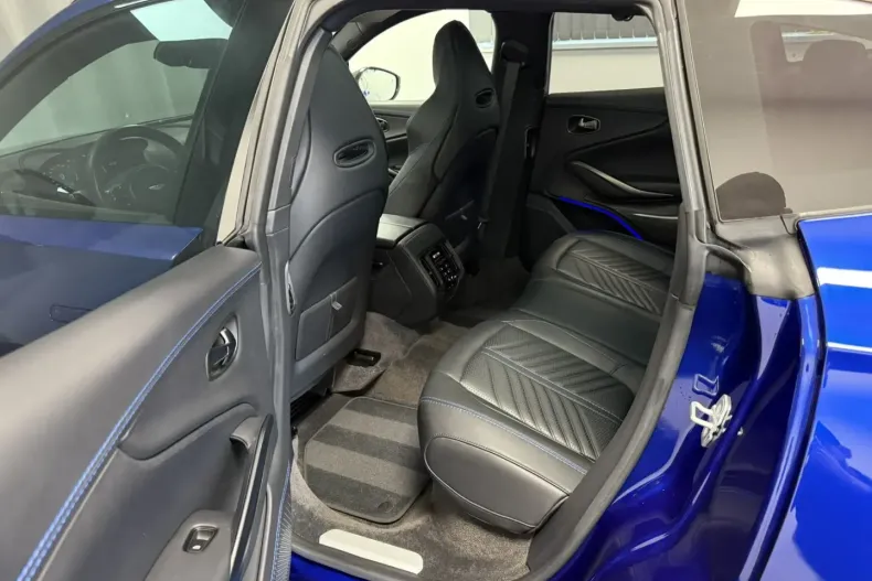 Aston Martin DBX din 2023 cu 17.960 km - oferta AST147548 - foto 17