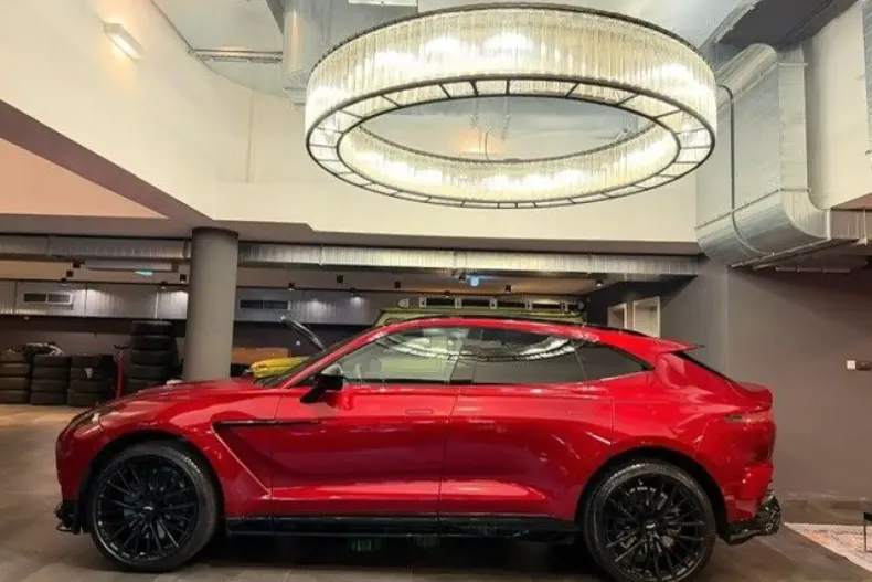 Aston Martin DBX din 2023 cu 15.000 km - oferta AST147549 - foto 9