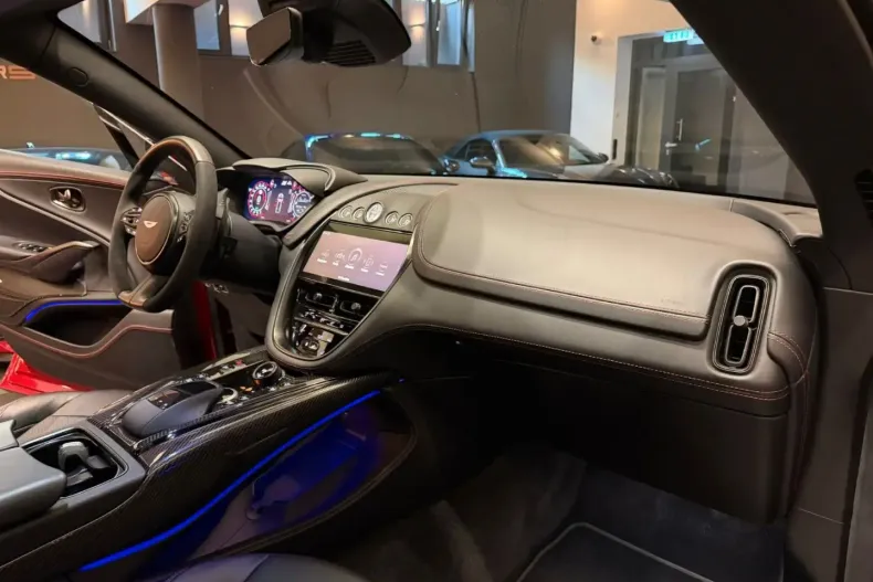 Aston Martin DBX din 2023 cu 15.000 km - oferta AST147549 - foto 13