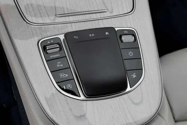 Mercedes-Benz E 220 din 2022 cu 98.643 km - oferta MER147553 - foto 9