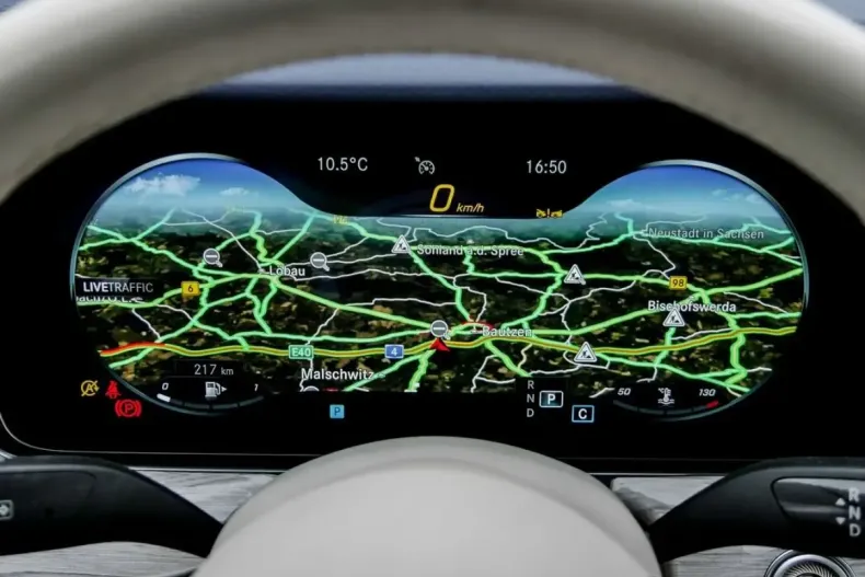 Mercedes-Benz E 220 din 2022 cu 98.643 km - oferta MER147553 - foto 12