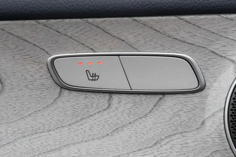 Mercedes-Benz E 220 din 2022 cu 98.643 km - oferta MER147553 - foto 14