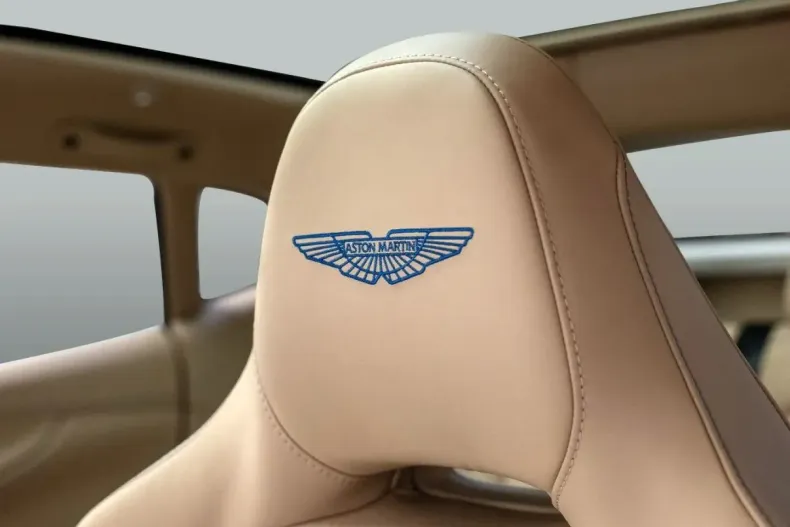 Aston Martin DBX din 2024 cu 9.200 km - oferta AST147554 - foto 5