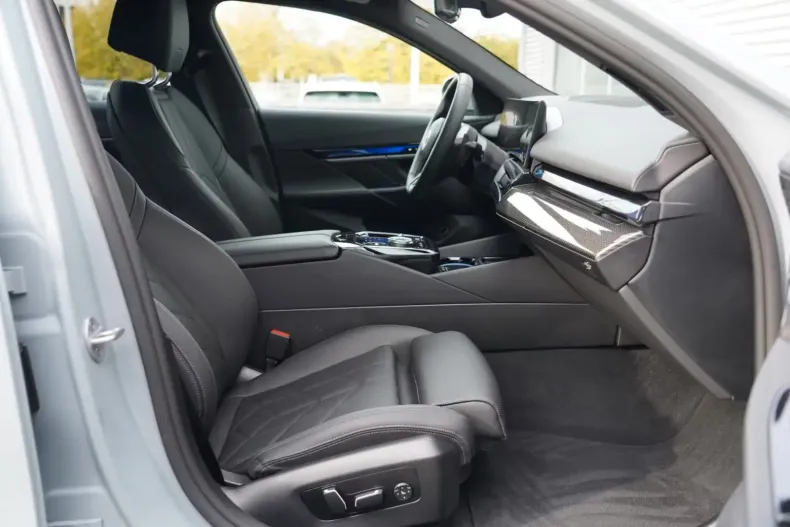 BMW 520 din 2025 cu 31.900 km - oferta BMW147566 - foto 9