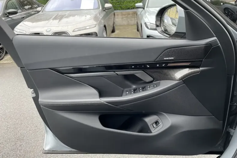 BMW 520 din 2024 cu 24.329 km - oferta BMW147572 - foto 11