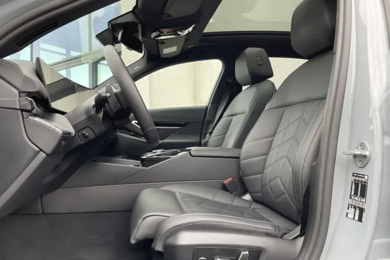 BMW 520 din 2024 cu 24.329 km - oferta BMW147572 - foto 14