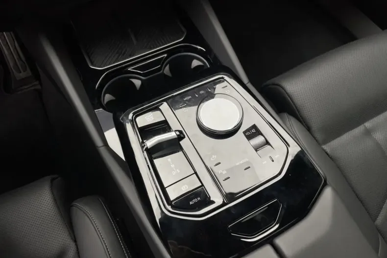 BMW 520 din 2024 cu 24.329 km - oferta BMW147572 - foto 24