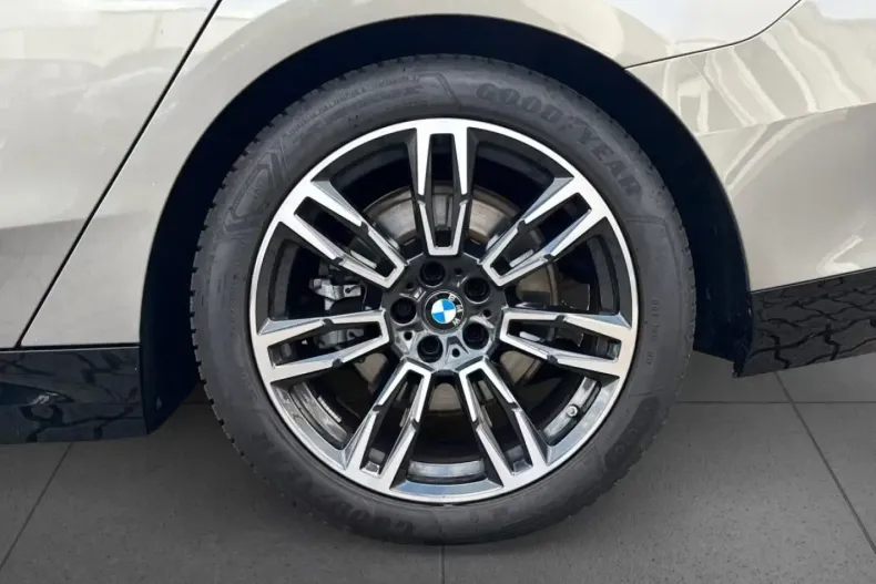 BMW 520 din 2025 cu 24.600 km - oferta BMW147576 - foto 3