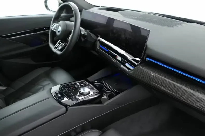 BMW 520 din 2025 cu 24.600 km - oferta BMW147576 - foto 9