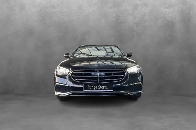 Mercedes-Benz E 400 din 2022 cu 73.600 km - oferta MER147578 - foto 2