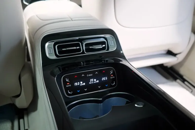 Mercedes-Benz S 580 din 2023 cu 40.049 km - oferta MER147598 - foto 30