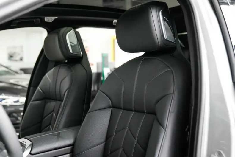 BMW 740 din 2024 cu 17.800 km - oferta BMW147627 - foto 4